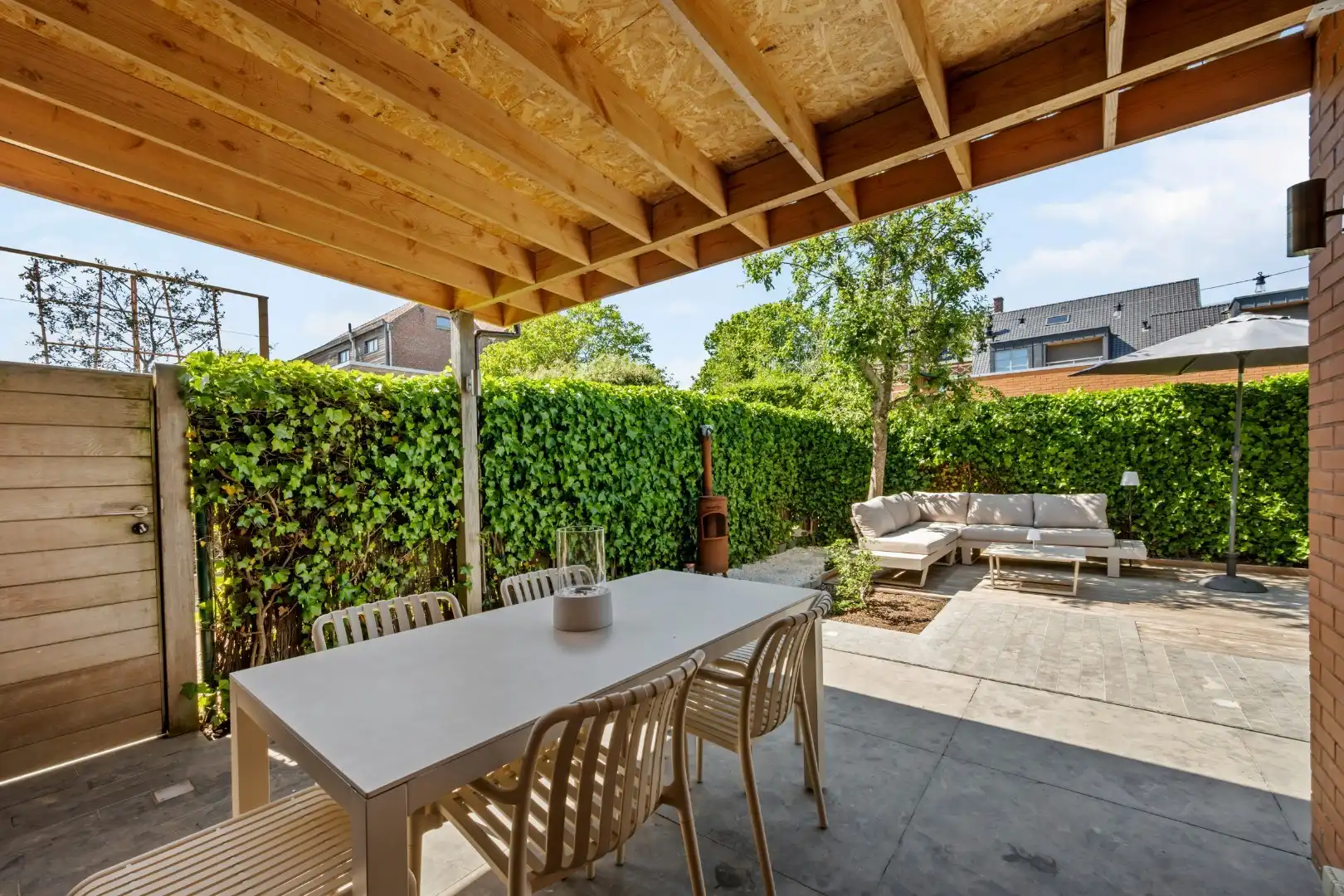 Halfopen woning met 3 slaapkamers, garage en tuin in Ardooie foto 5