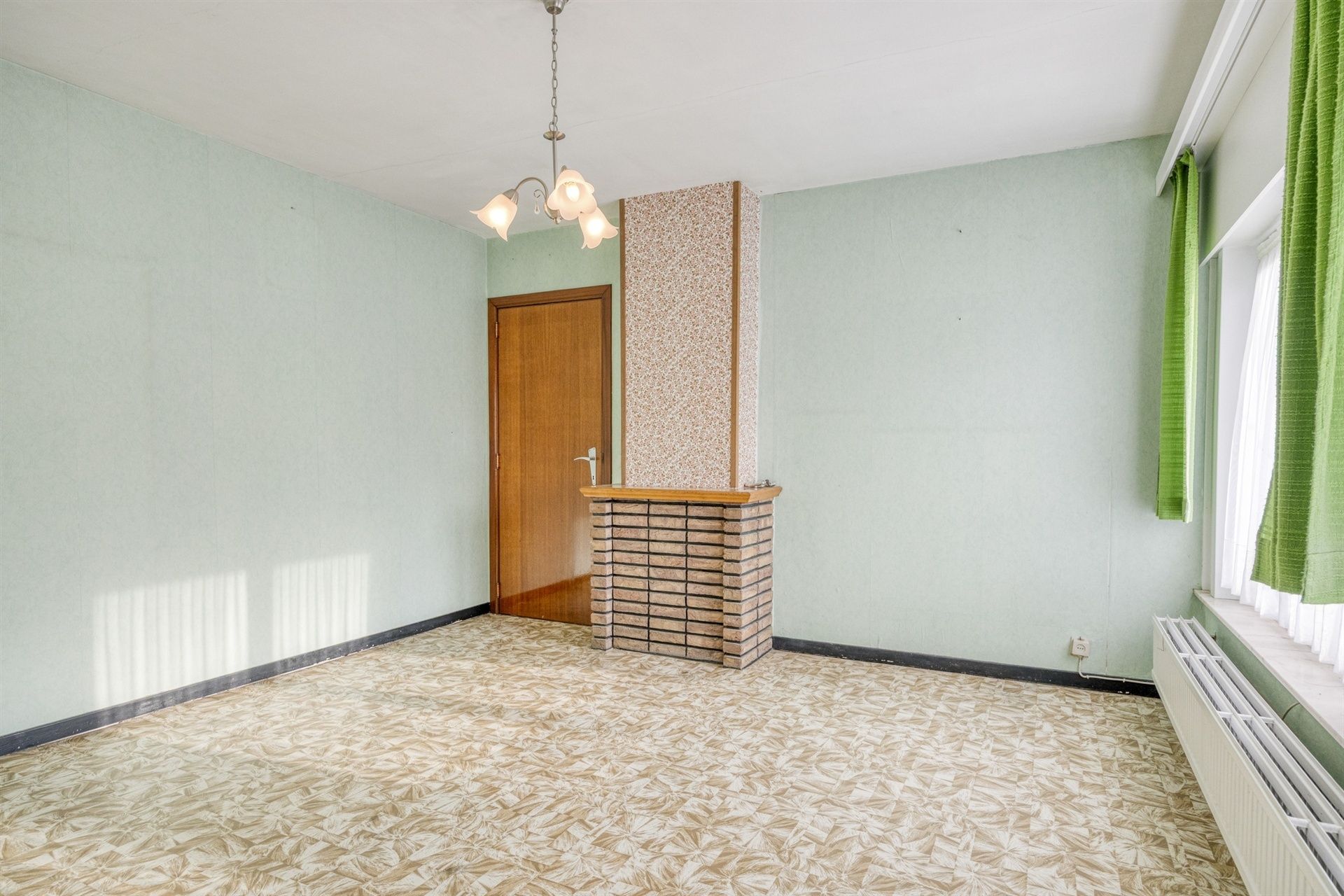 Woning op zeer goede ligging met potentieel foto 13