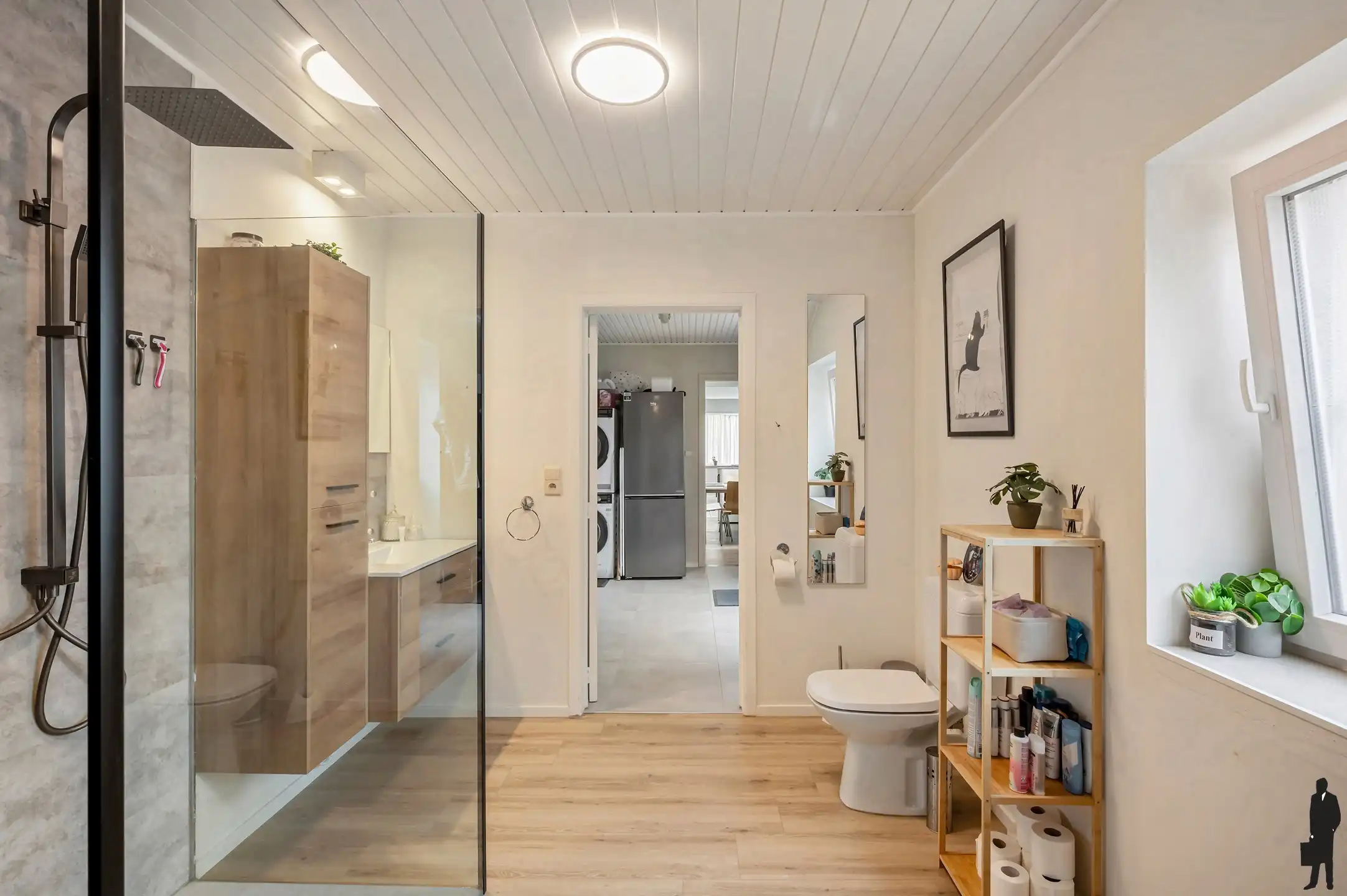 Charmante gerenoveerde rijwoning met zij-ingang en tuin in centrum Essen. foto 11