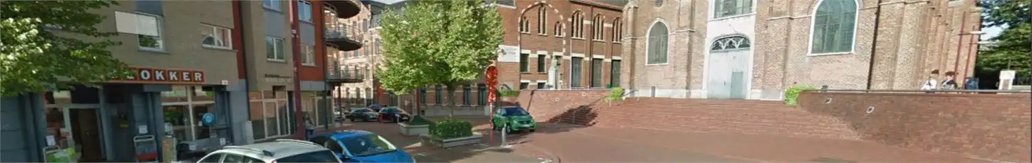 RUIM COMMERCIEEL GELIJKVLOERS/KANTOOR BERINGEN foto 4