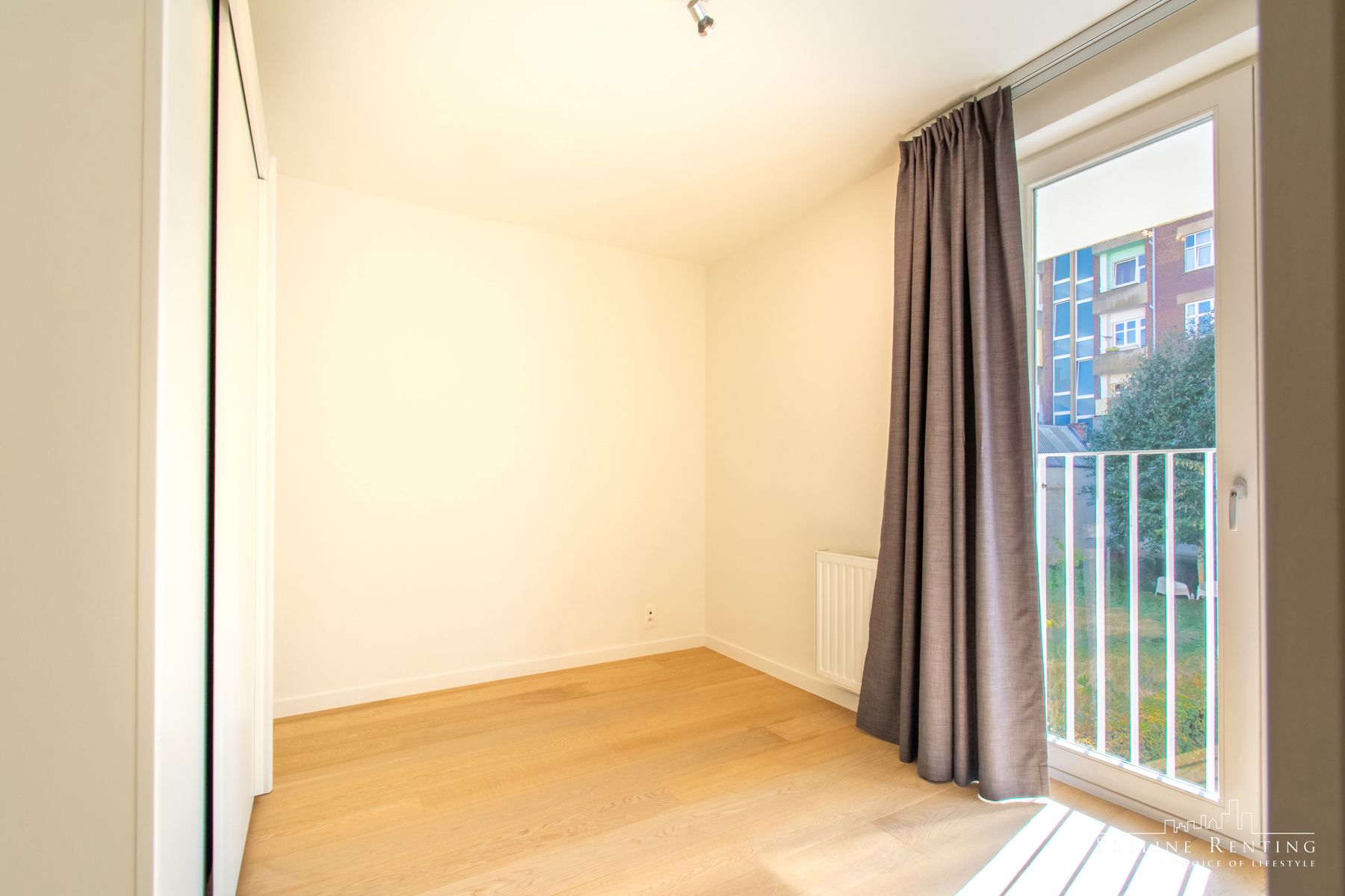  Mooie duplex 4k. + terras en TUIN (Europese wijk) foto 14