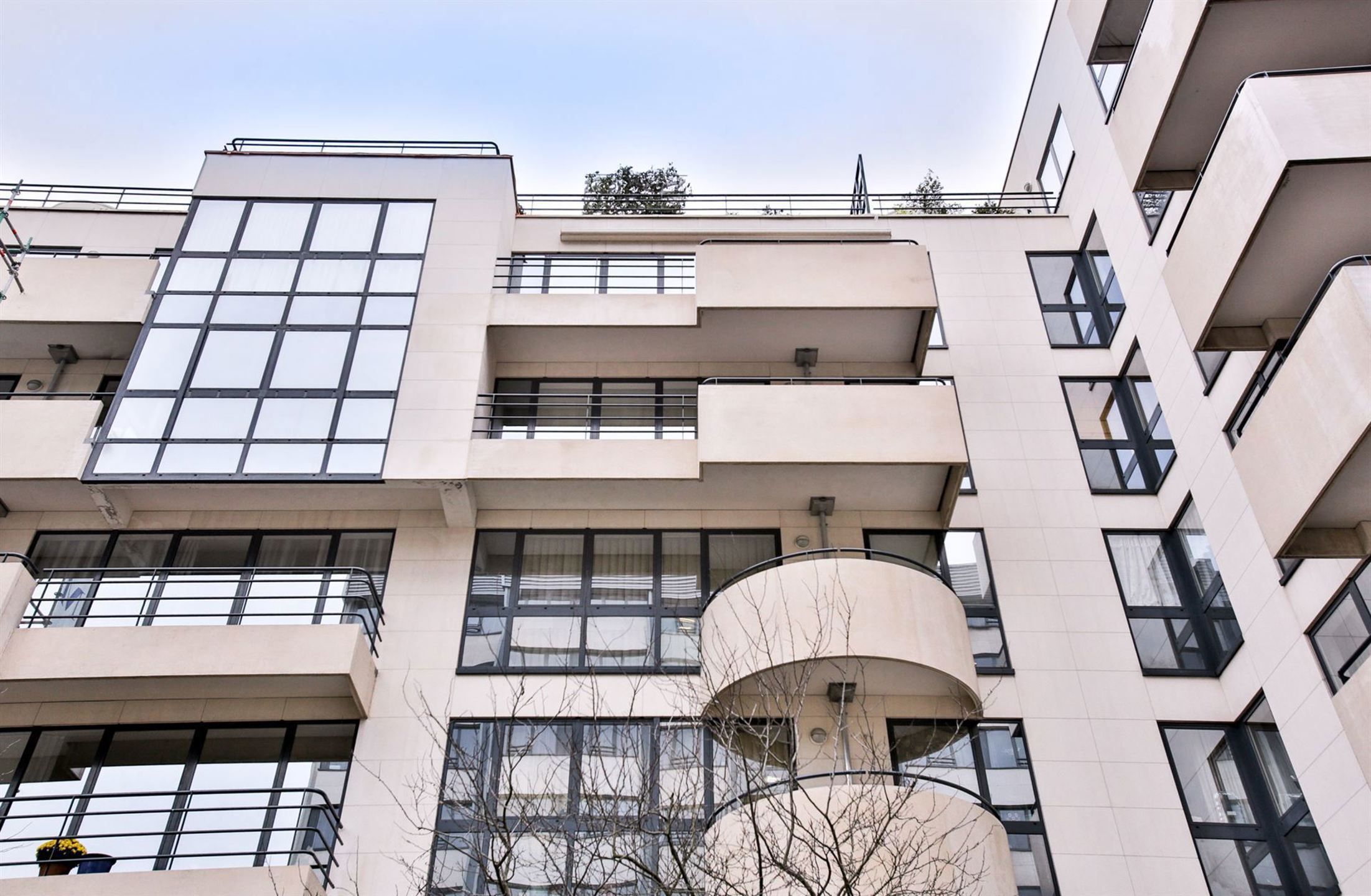 ()=>{if(producerUpdateValueVersion(node),producerAccessed(node),node.value===ERRORED)throw node.error;return node.value} Avenue des Courses 18 - 1050 IXELLES