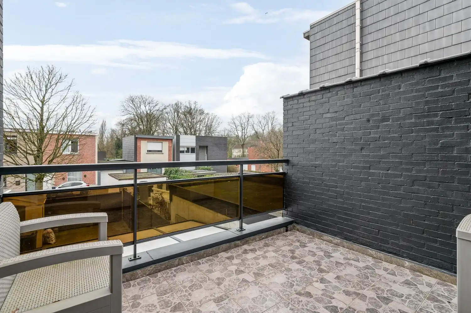 Ruime woning met studio, terras en tuin te koop in Wommelgem! foto 14