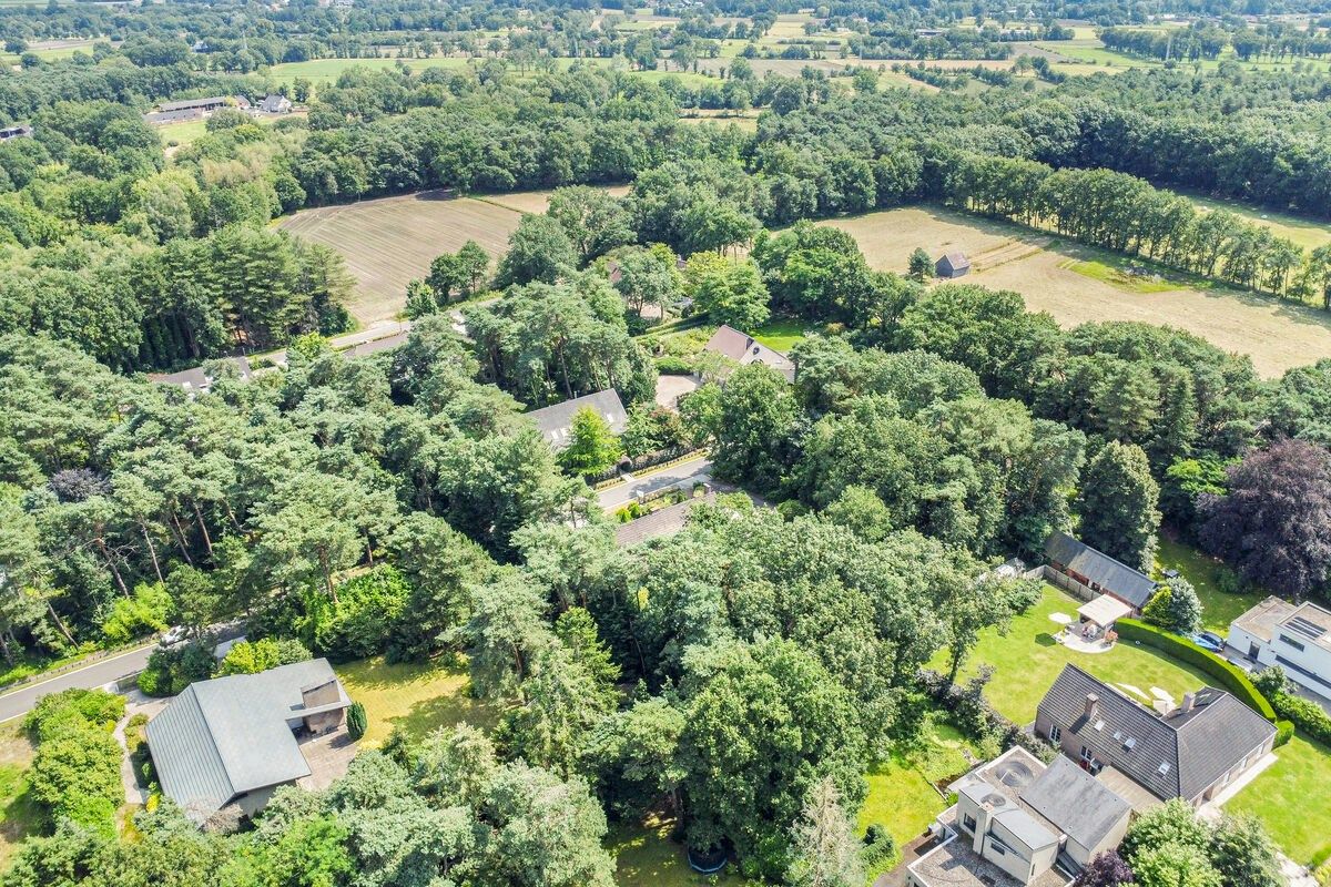 Rustig en residentieel gelegen woning met mogelijkheden op een mooi perceel van 1.356 m². foto 32