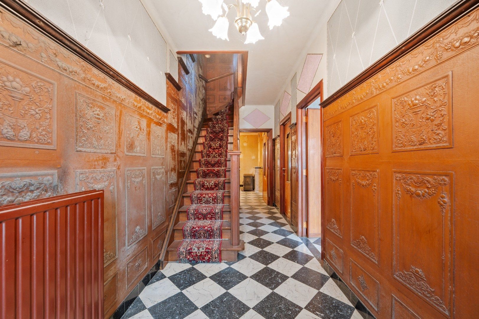 Unieke renovatiekans met naastgelegen (bouw)grond in Goetsenhoven (Tienen) foto 3