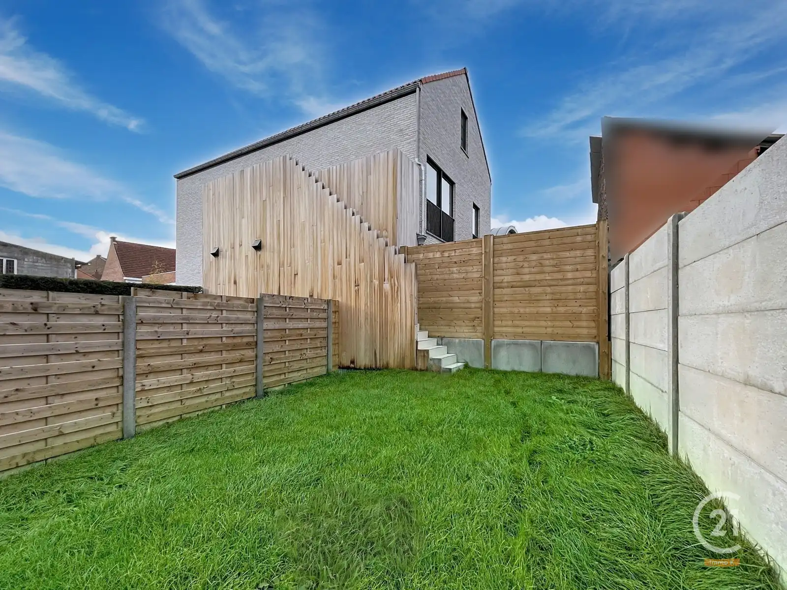 Nieuwbouw duplex met 4 slpks, terras, tuin en staanplaats foto 5