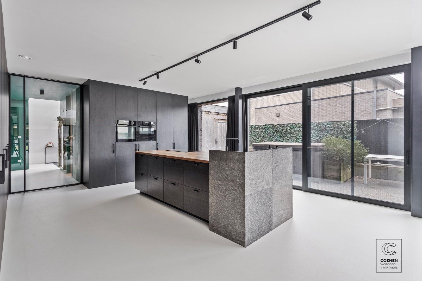 Prachtig verder af te werken HOB van 320 m² in een doodlopende straat! foto 5