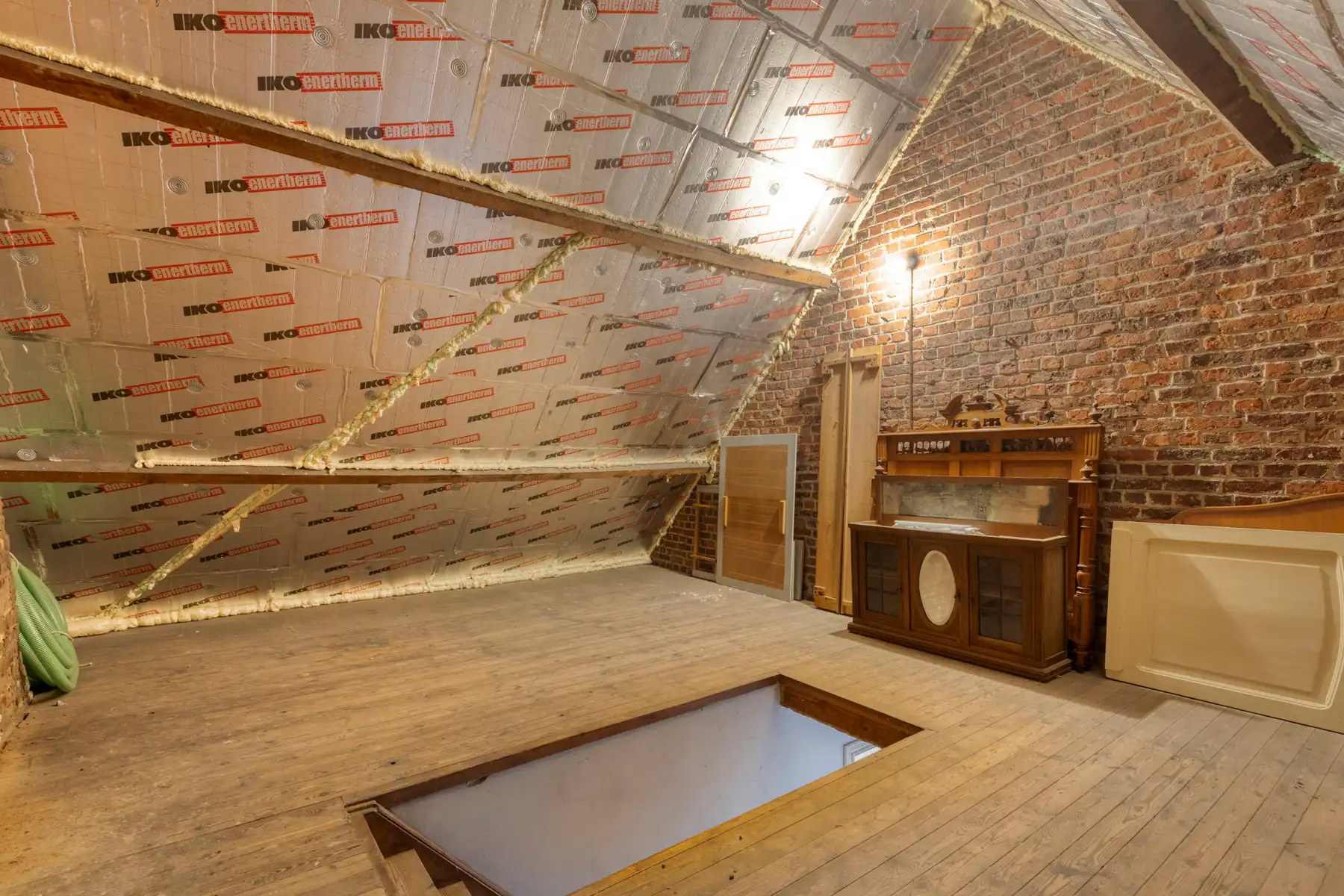 Super sympathieke woning met grote tuin en ongelooflijk veel potentieel!!!! foto 17