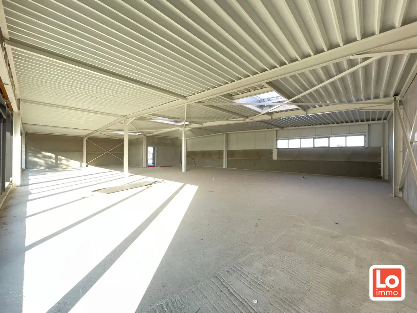 IN OPTIE! Commerciële ruimte op toplocatie in Lochristi foto 3