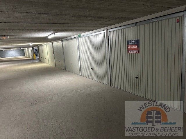 Garage te huur foto {{pictureIndex}}
