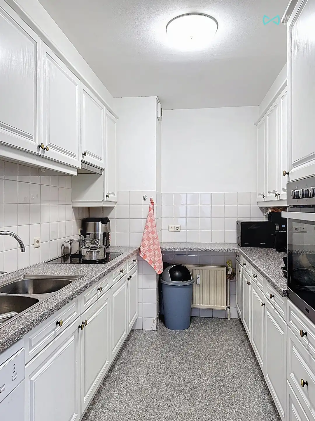 Net gelijkvloersappartement met 3 slaapkamers en parking foto 2