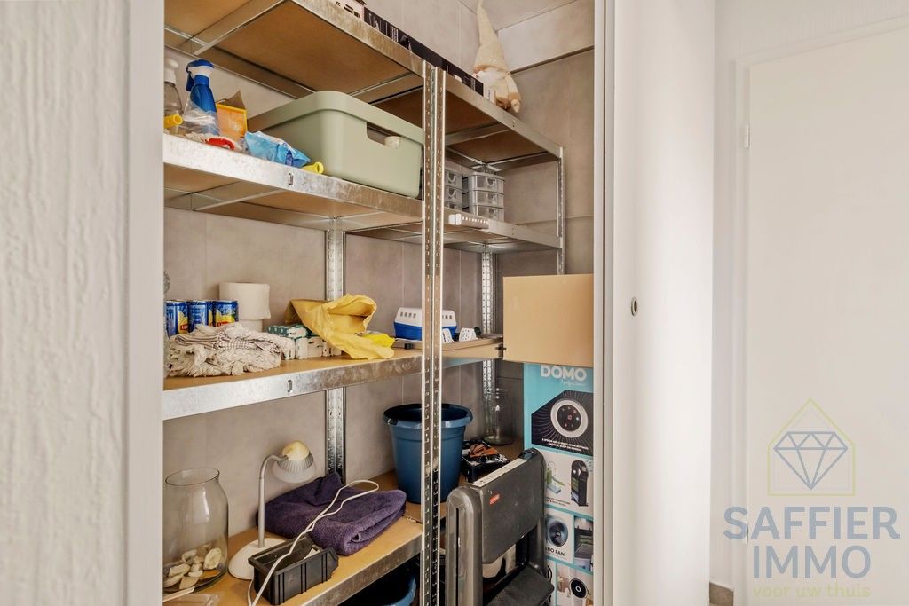Instapklaar en volledig gerenoveerd appartement te koop in Roeselare foto 17