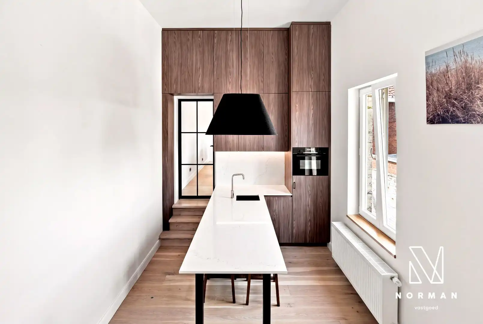 Multifunctioneel gebouw (burelen + magazijn + appartement) op commerciële ligging te Kortrijk foto 9