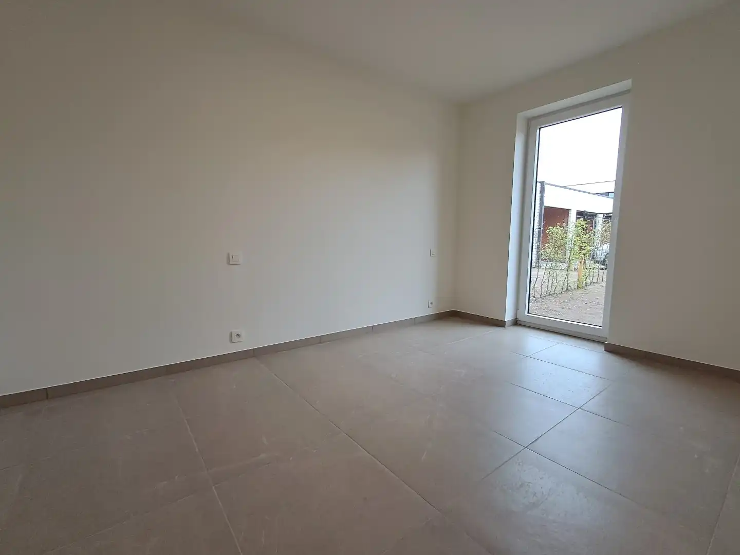 Gelijkvloers appartement met tuin te Sijsele! foto 9
