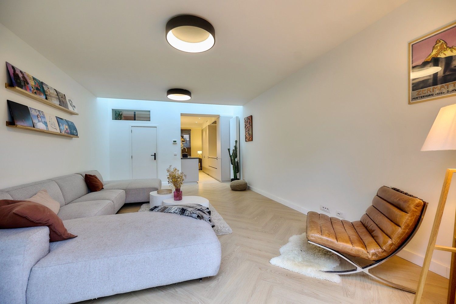 Gerenoveerde interbellum burgerwoning met 4 slaapkamers en grote tuin. foto 4