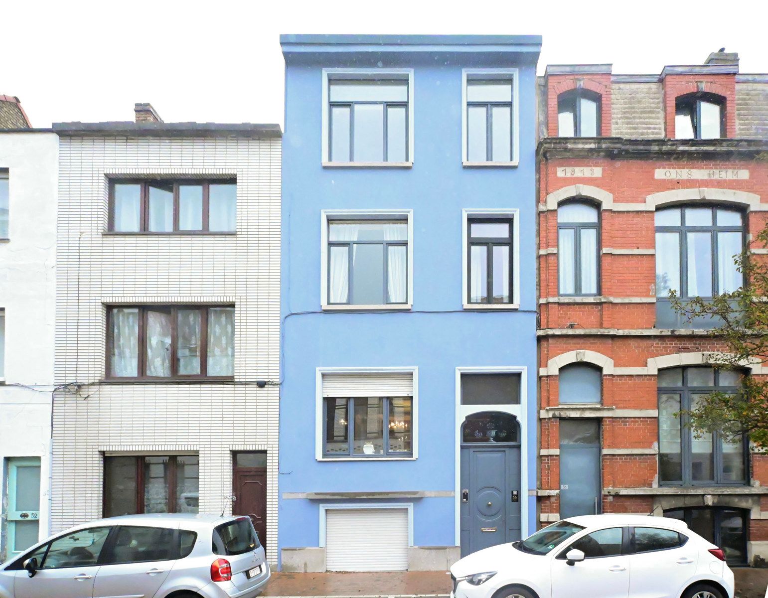 Ruim gerenoveerd herenhuis in Oostende. foto 14