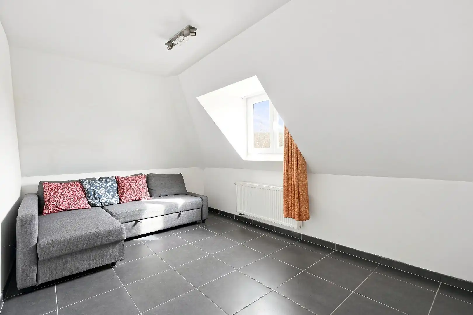 Ruime hoekwoning met 3 woonunits in het centrum van De Panne.  foto 18