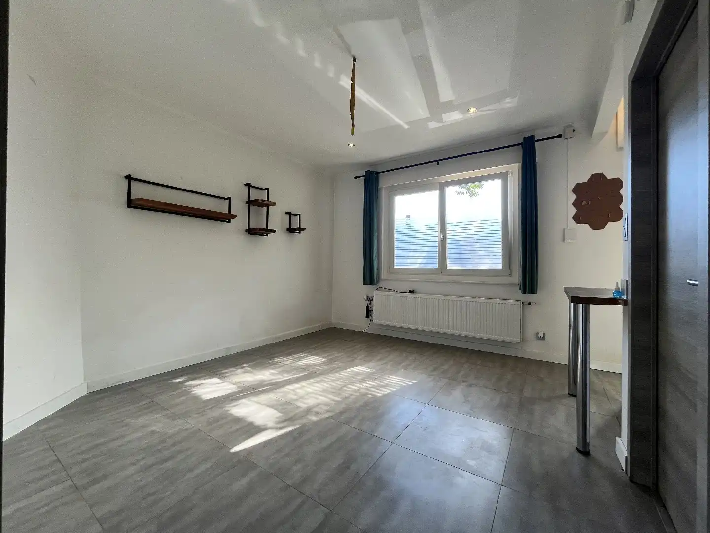 Gelijkvloersappartement met 1slpk en koer foto 3