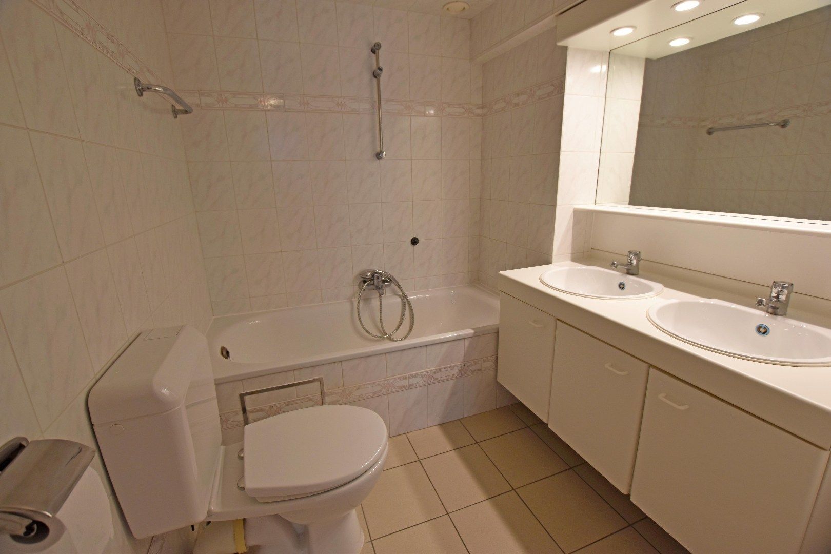 Appartement gelegen in hartje Zoute, op enkele passen van de Zeedijk foto 10