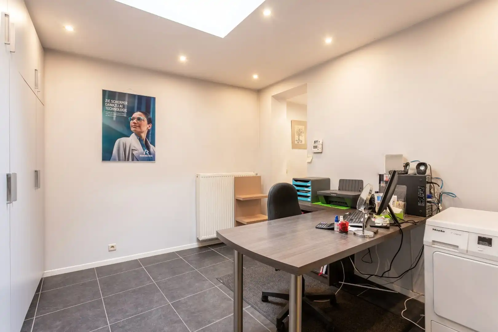 Handelspand met woonst te Halle centrum foto 7