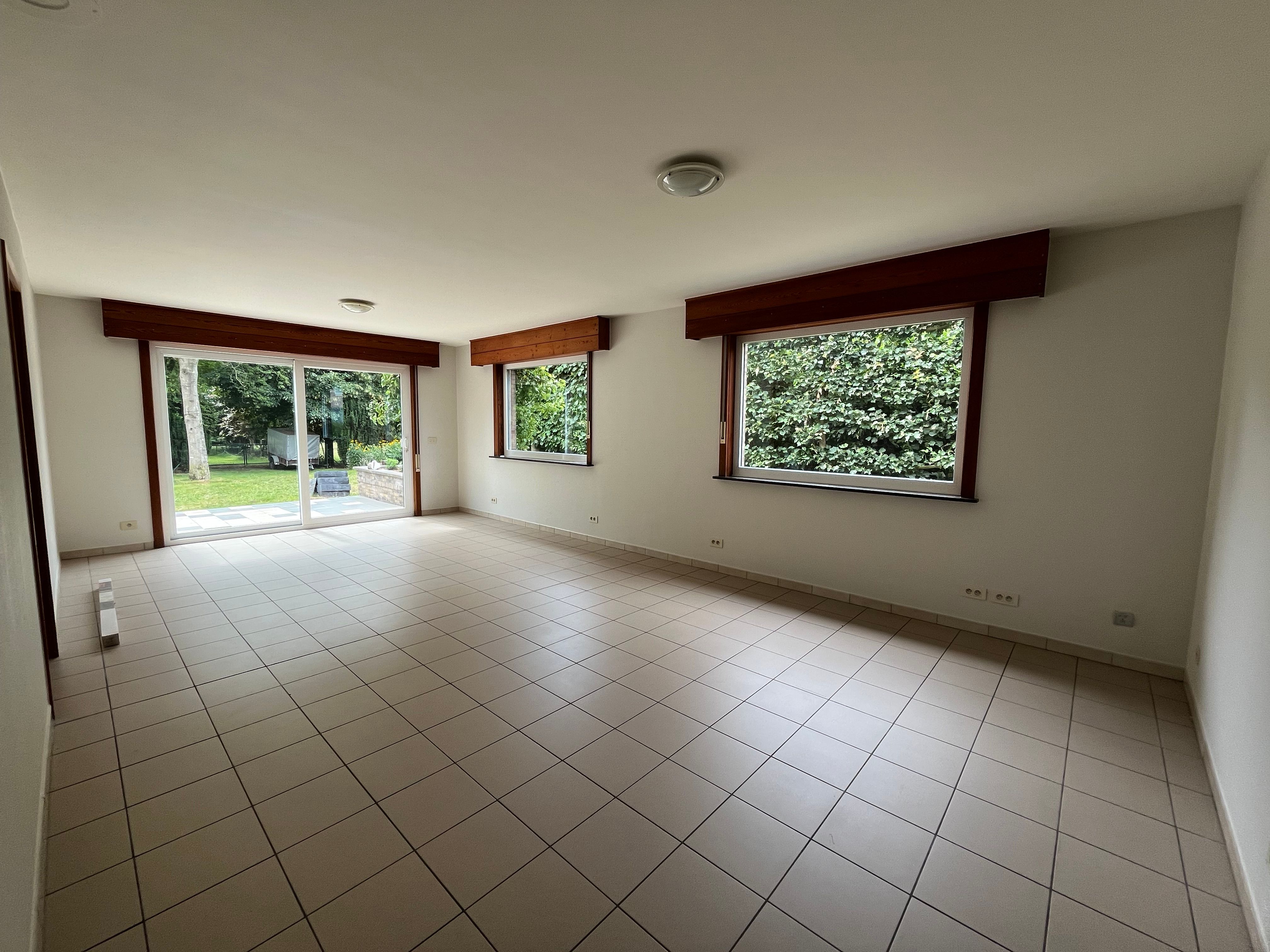 Ruime, lichtrijke woning foto 12
