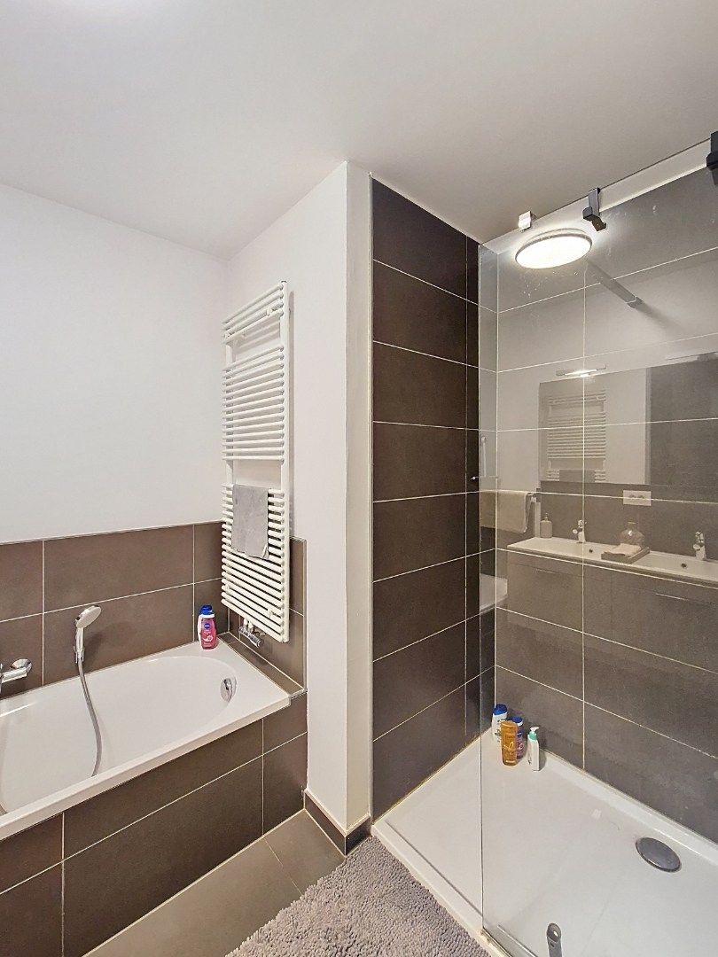 Appartement met 2 slpks & autostndplts foto 10
