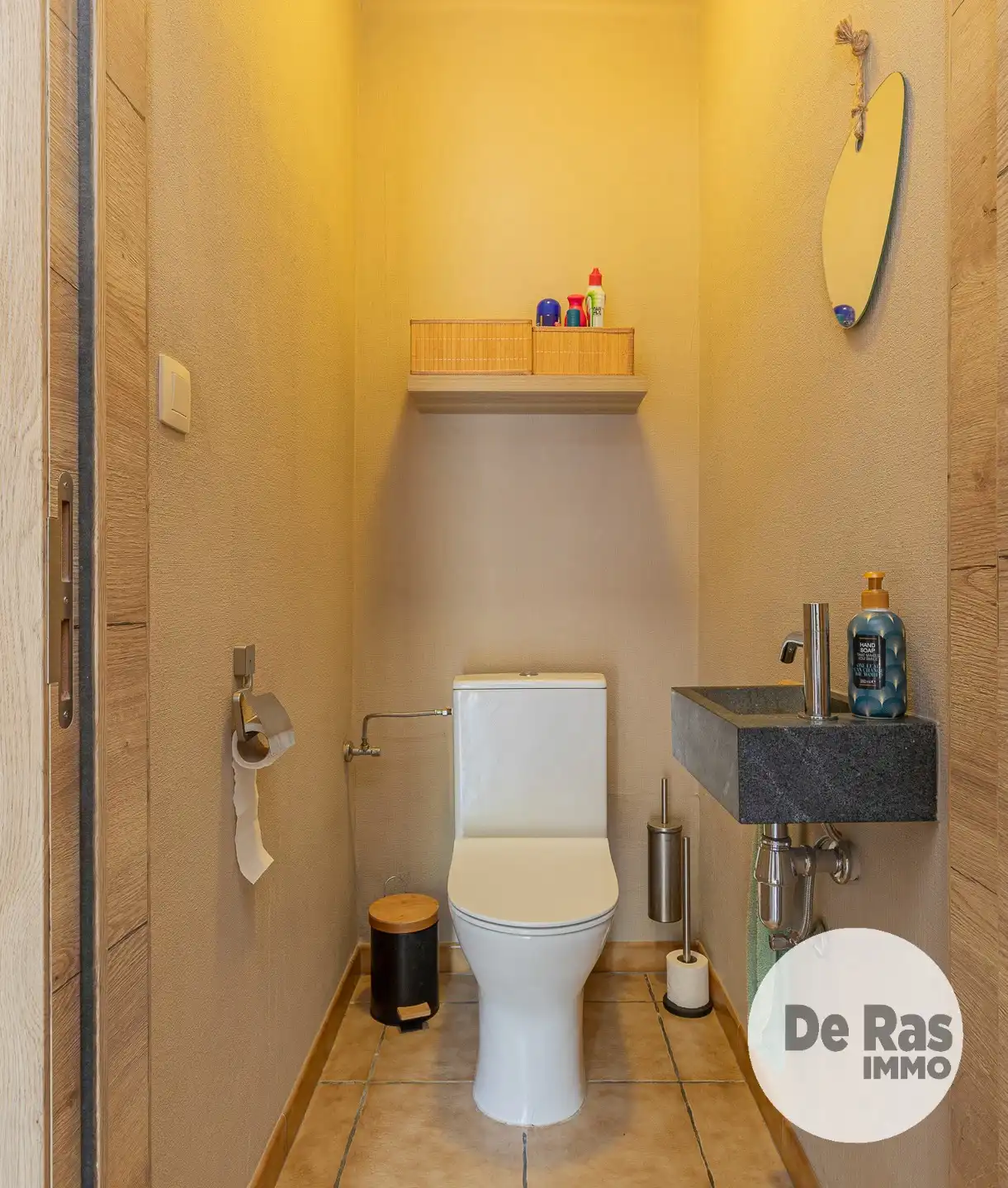 WICHELEN - Instapklare woning met 4 kamers, garage en tuin foto 11