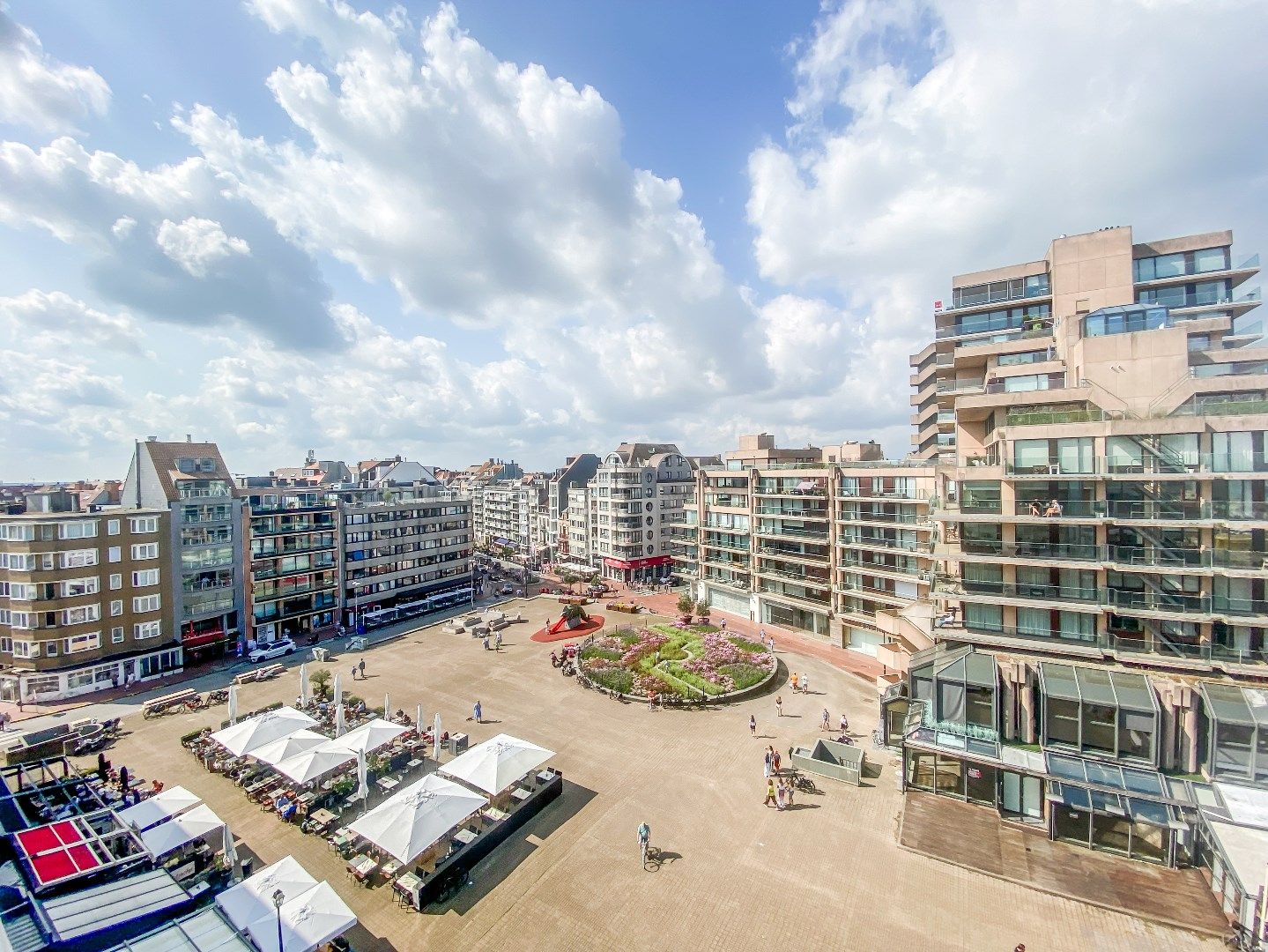 Zonnige studio op het Van Bunnenplein met ZICHT OP ZEE. foto 5