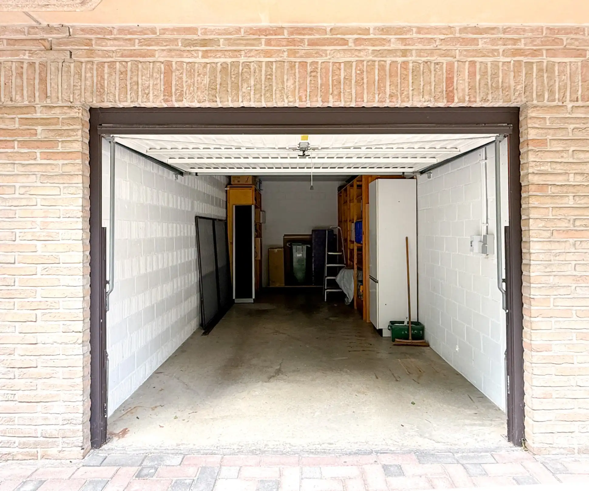 Appartement met twee slaapkamers, twee terrassen en garage in het hartje van Beveren foto 14