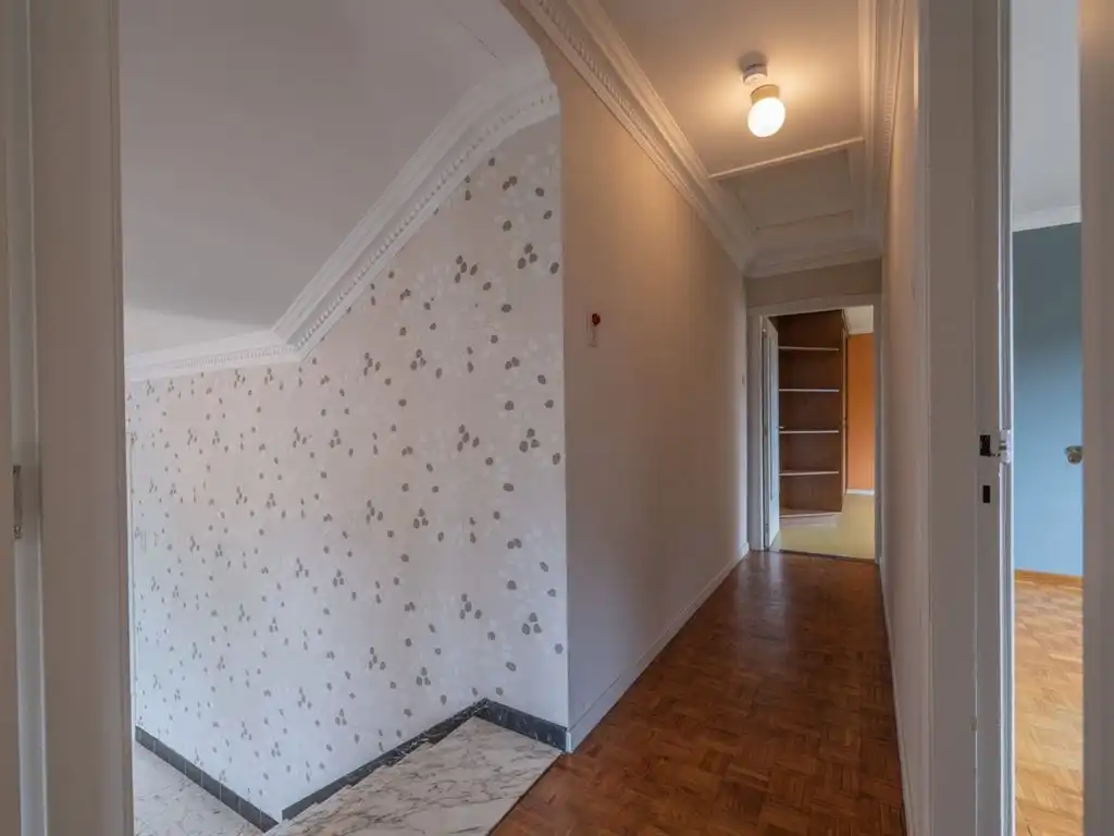 Goed onderhouden, op te frissen splitlevel woning foto 24