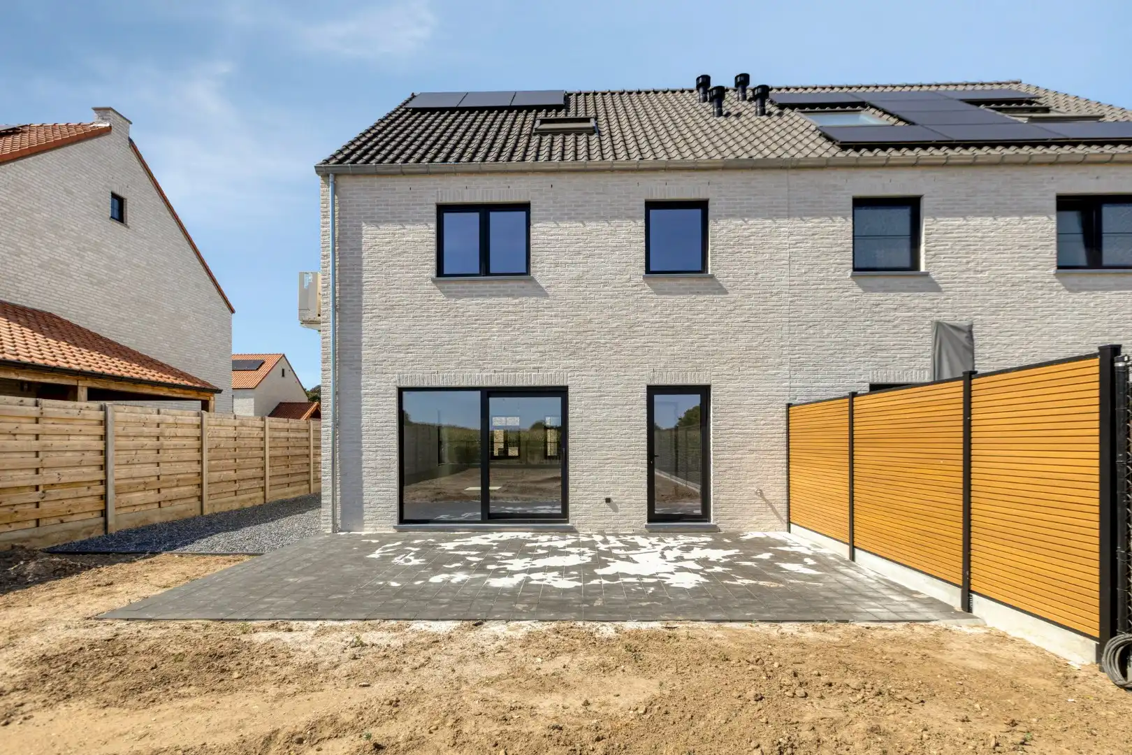 Nieuwbouw-woning in landelijke stijl met 3 slpk op 3 a 82 ca. foto 3
