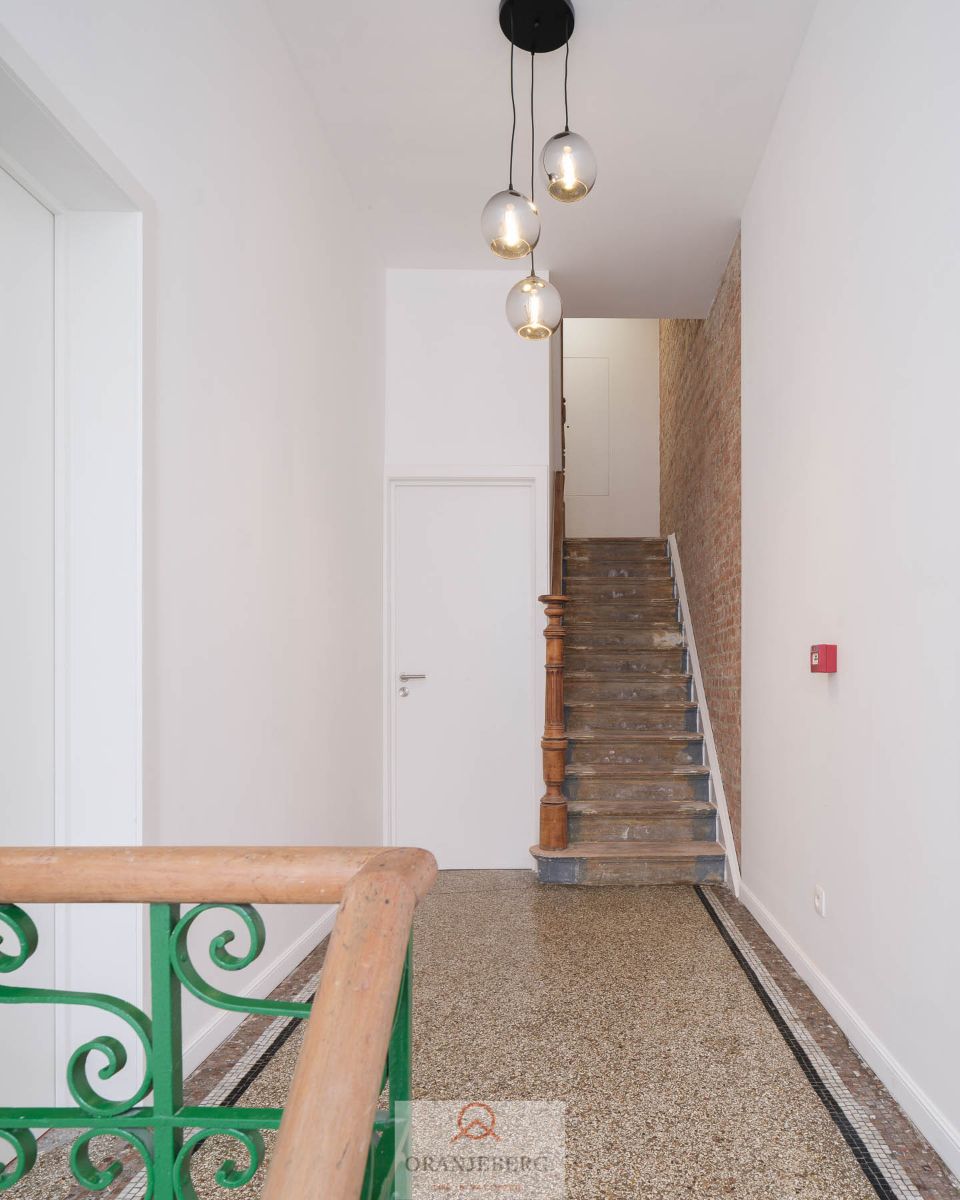 Lichtrijke gerenoveerde studio te koop vlakbij centrum Gent foto 17