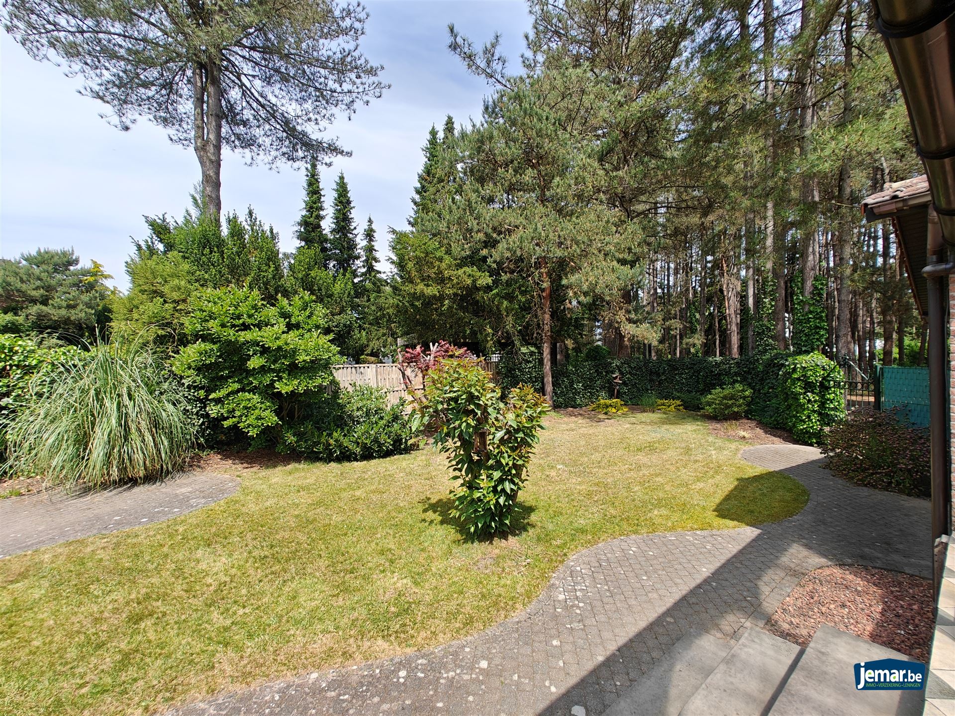 Vrijstaande woning op een prachtige locatie  foto 36