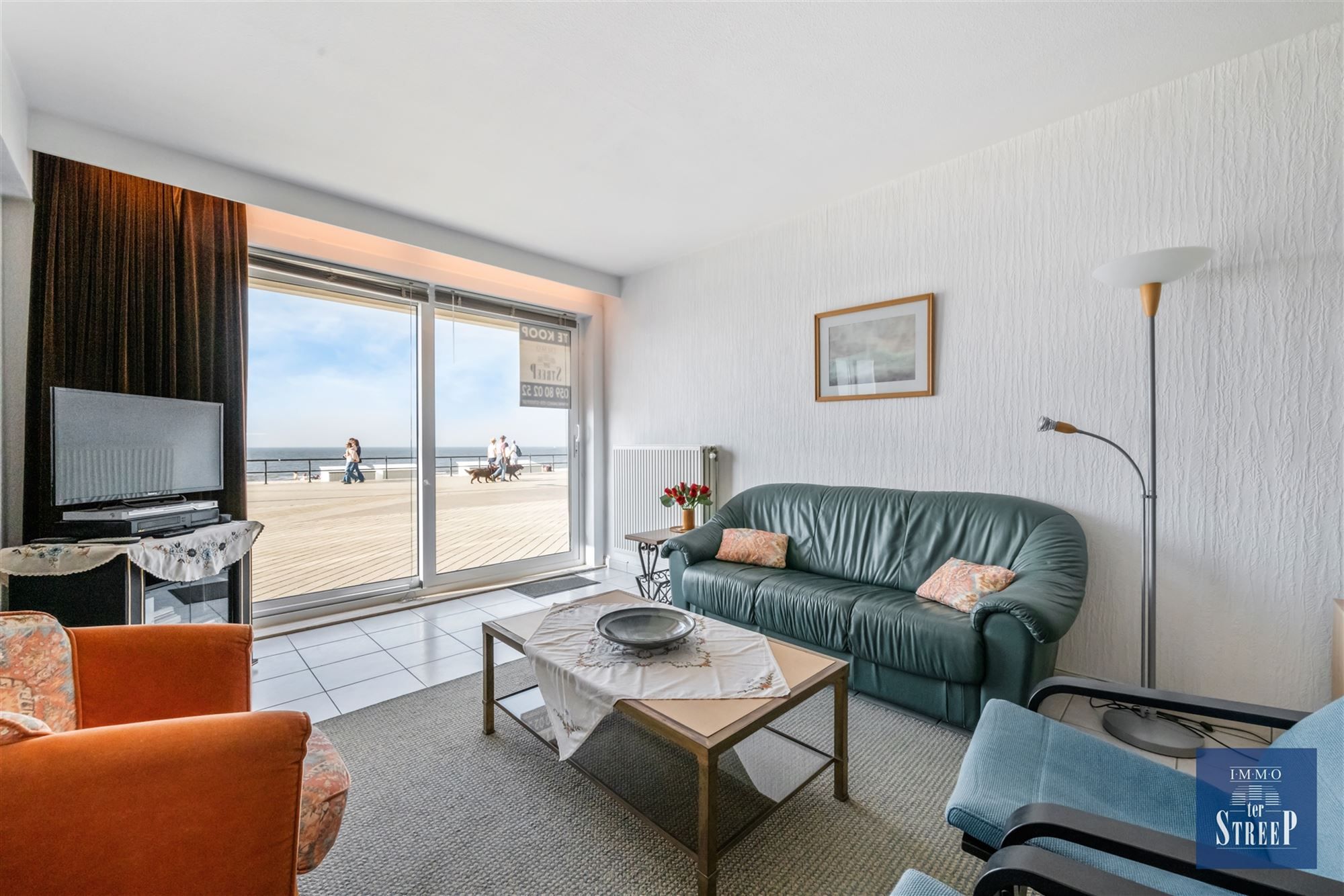 Appartement met 2 slaapkamers op de zeedijk foto 4