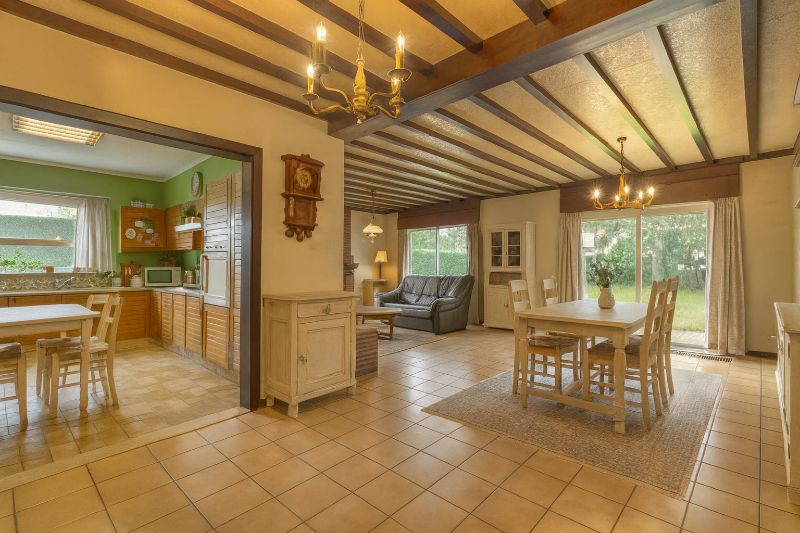 Ruime woning, 3 slpk, 1061 m² grond, zuidgerichte tuin! foto 2