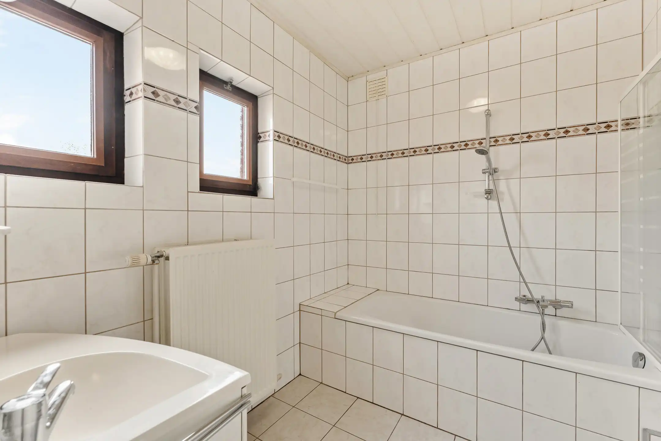 Vrijstaande woning op een steenworp van Maastricht foto 9