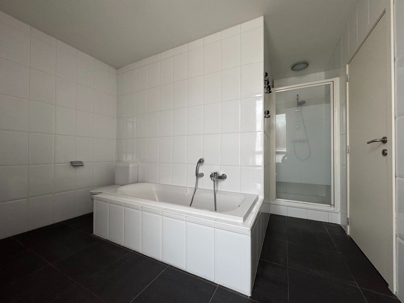 Exclusief ruim penthouse/loft in hartje Hasselt foto 15