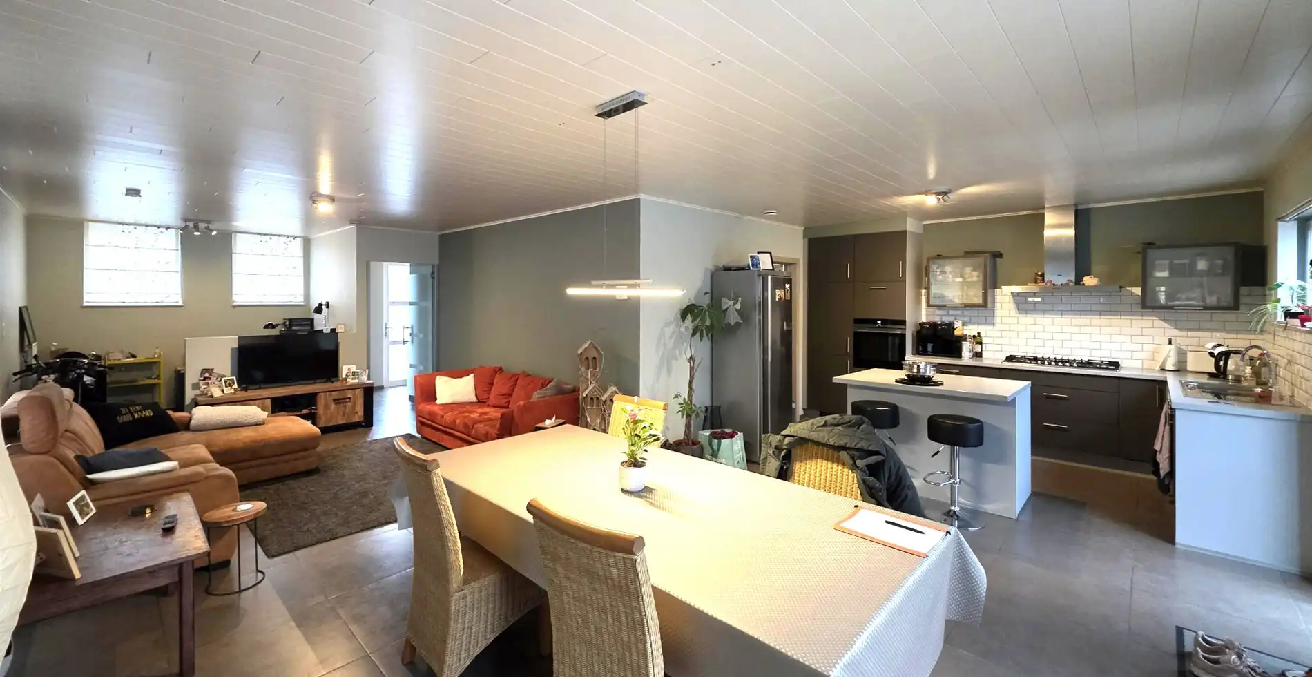 EPC A woning met 4 slpk, tuin en carport foto 4