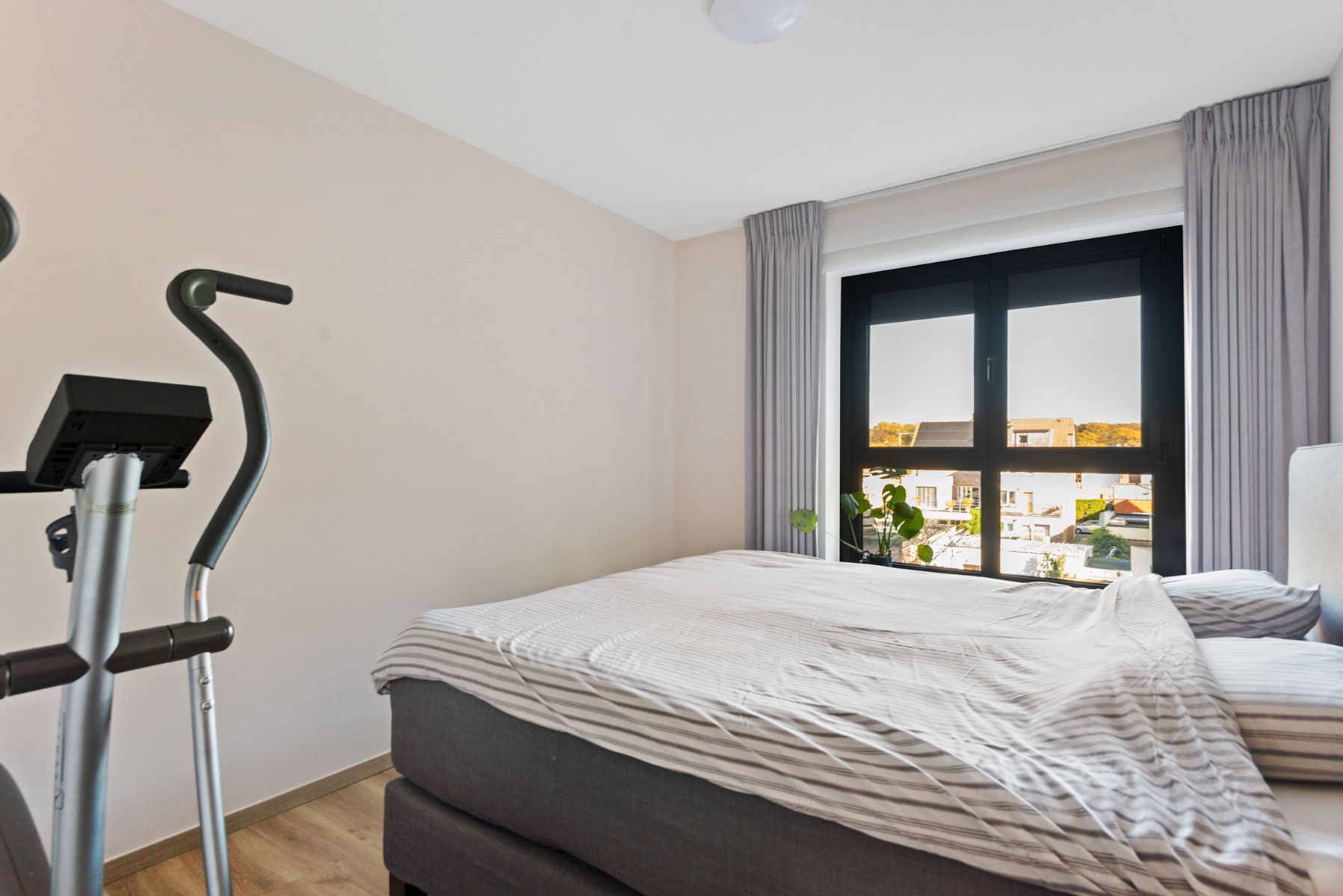 Wonen onder de kerktoren in centrum Aartselaar foto 6