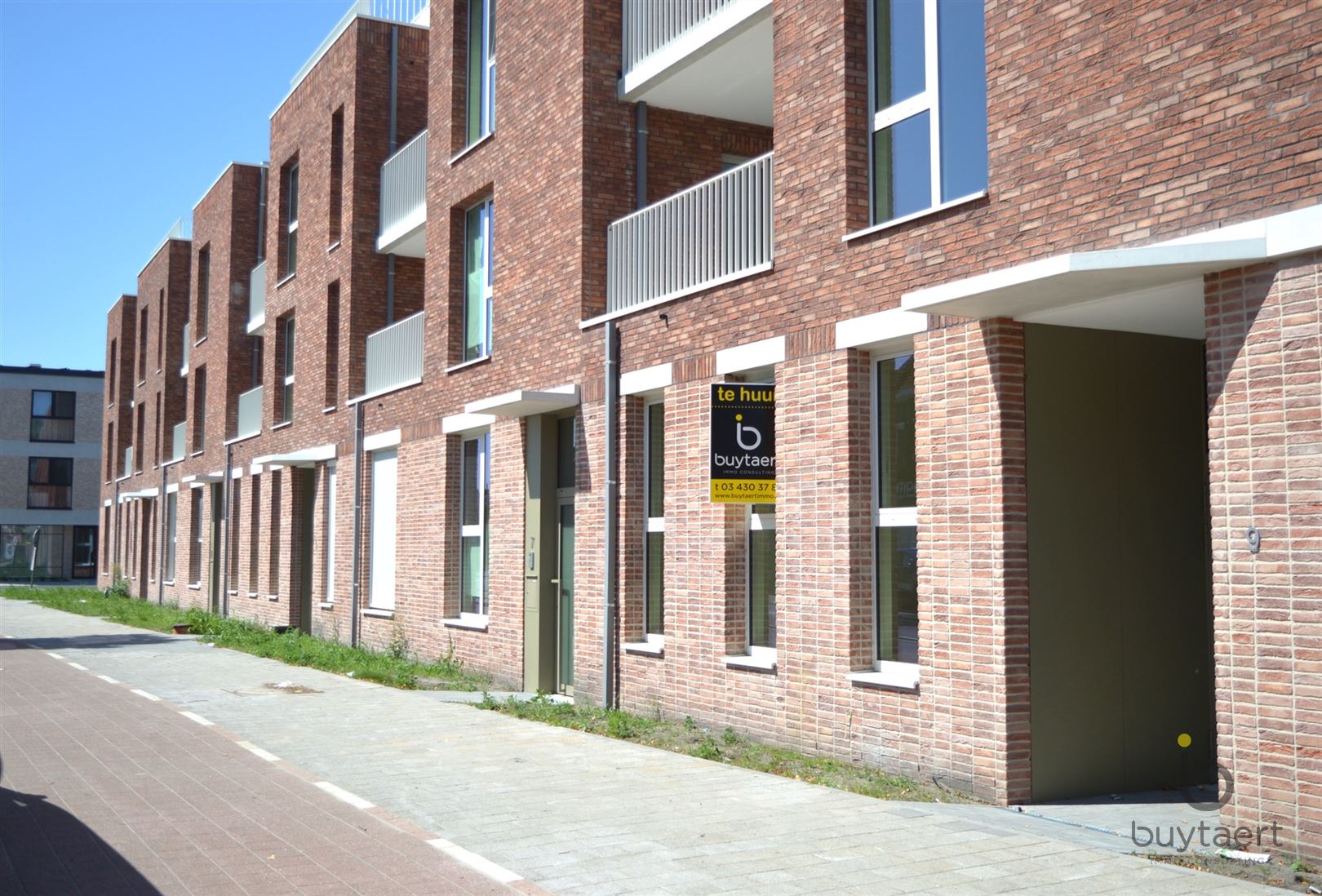 Nieuwbouw gelijklvoers appartement met twee slpks. foto 19