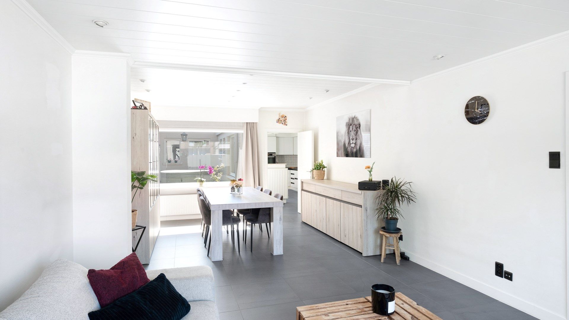 Ruime woning met garage & tuin nabij Knokke-centrum foto 6