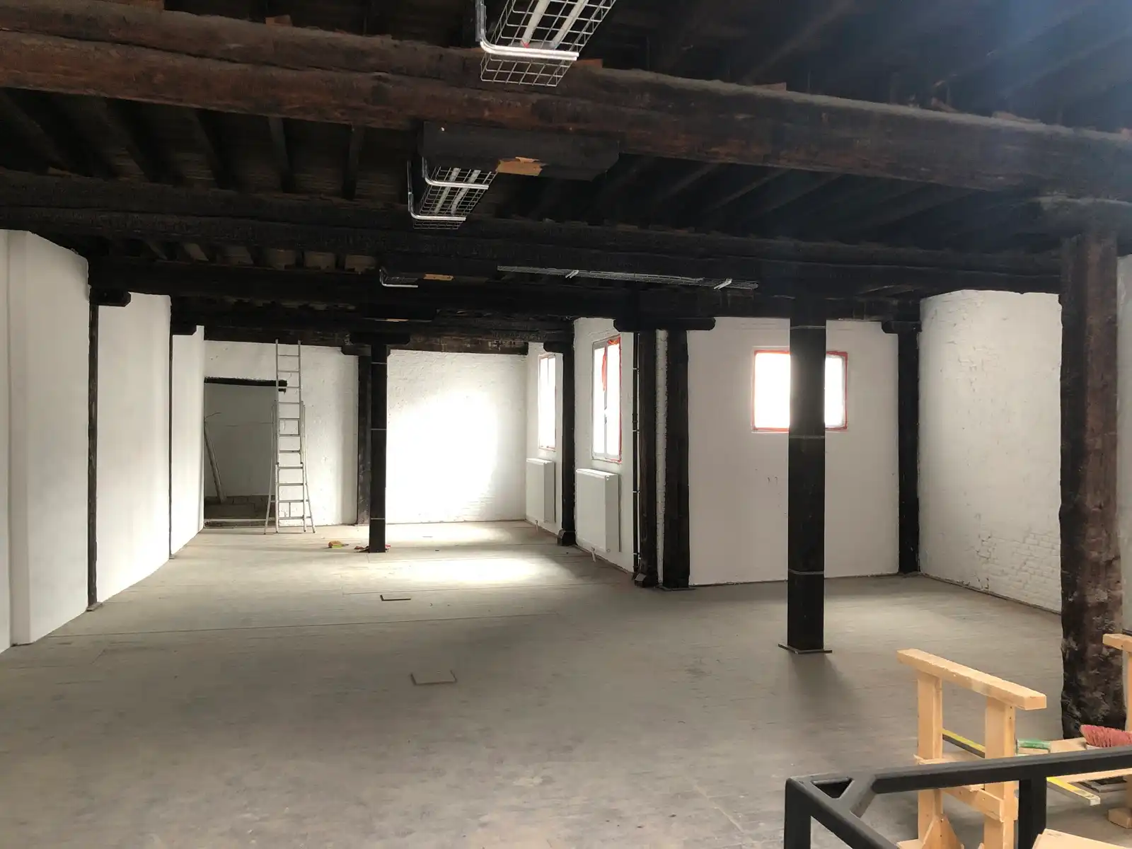 Kantoor/Atelier van 470 m² te huur nabij Grote Markt foto 3