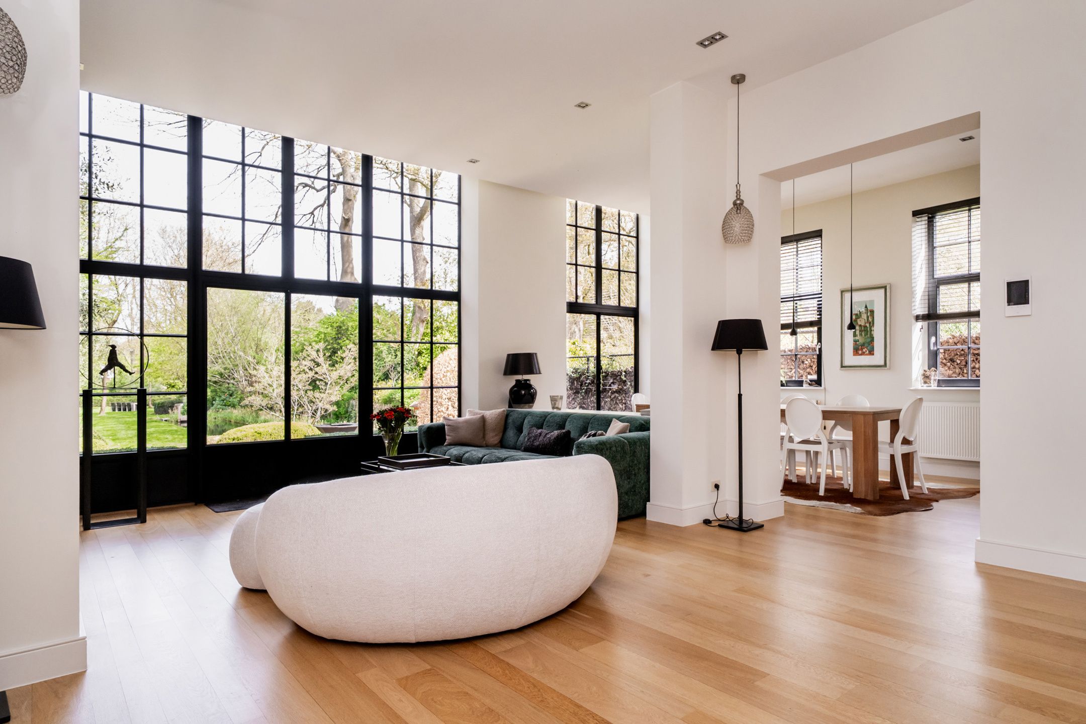 EDEGEM - Exclusieve villa met parktuin en zwemvijver foto 3