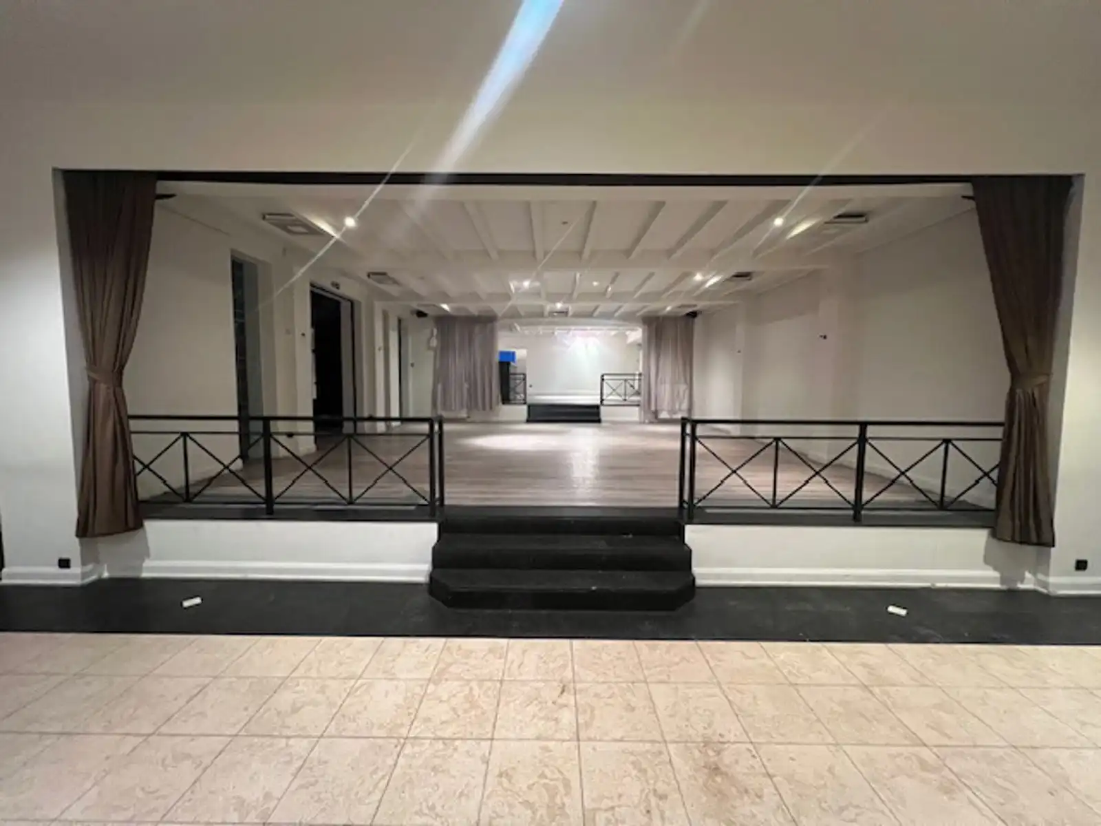 Projectgrond (vroegere feestzaal met woonst en parking) foto 5