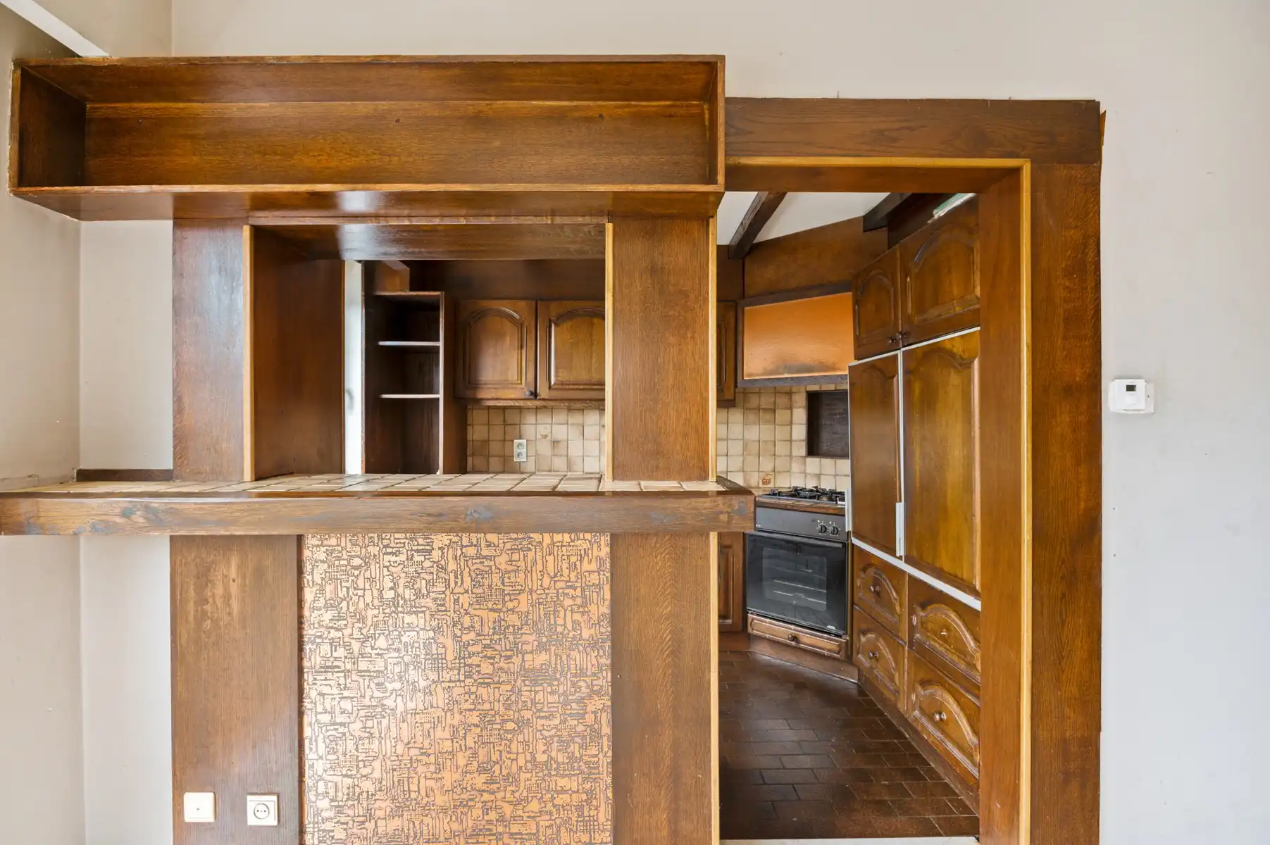 Goed gelegen 3-slaapkamerappartement met garage foto 5