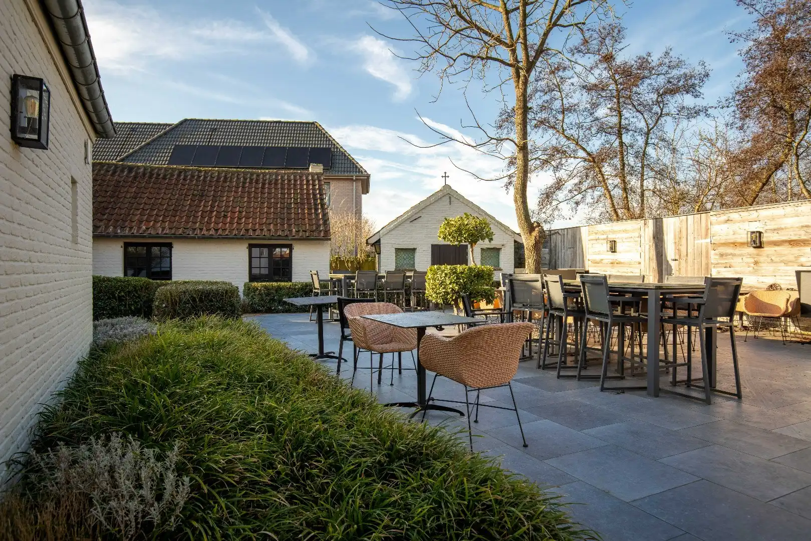 Luxe horecazaak met woonst, parking, terrassen en bureel te Oostduinkerke. foto 18