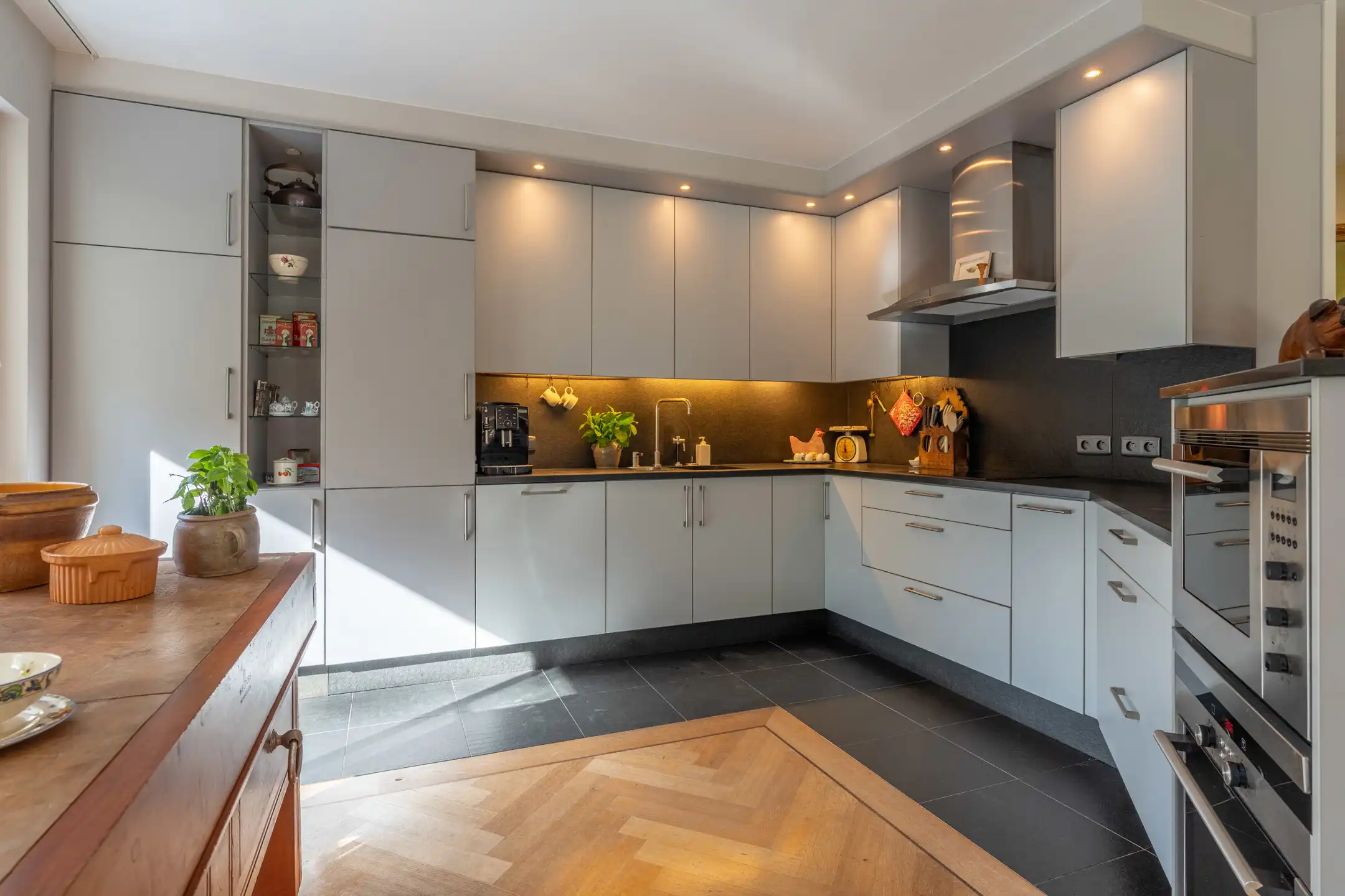 Instapklare gelijkvloersvilla met unieke parktuin op 2.086 m²  foto 18