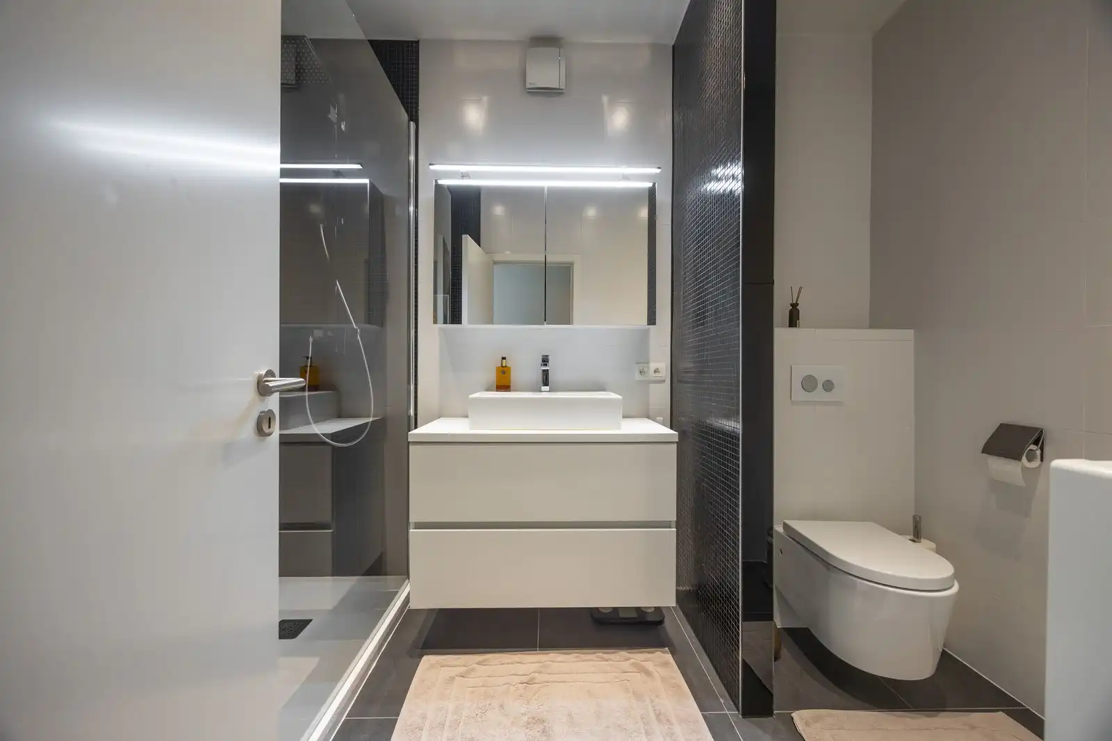 Sfeervol appartement met 1 slpk en lateraal zeezicht in hartje centrum foto 10