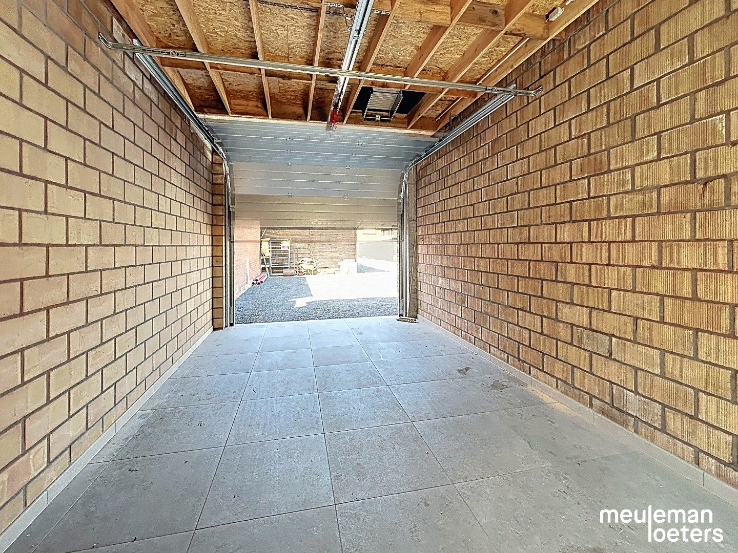 Duplex appartement met ruime garage foto 15