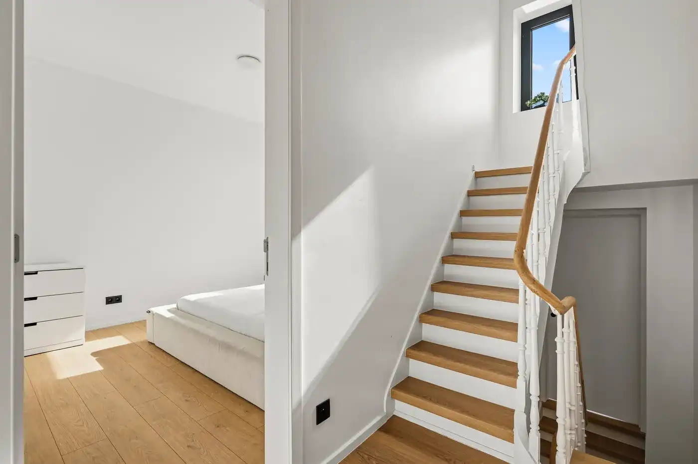 Modern gerenoveerde halfopen woning met 5 slaapkamers, tuin en garage in Tienen foto 14